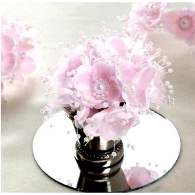 Dcoration de Communion  - Bouquet de fleurs en tissu rose et perles : illustration
