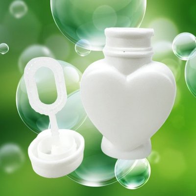 Decoration Mariage  - 6 flacons coeur bulles de savon blanc : illustration