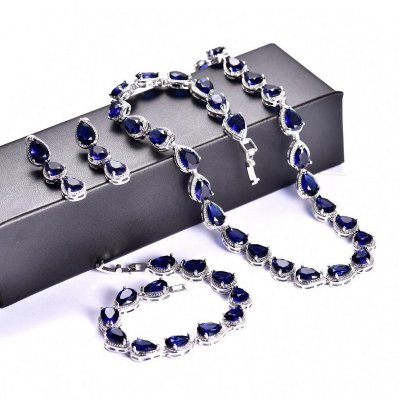 Bijoux de mariage : bracelets  - Parure Bijoux Mariage Ton Argent Cristal Bleu Royal ... : illustration