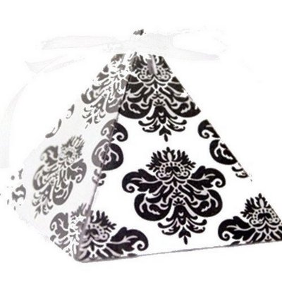Boites de drages en carton  - Bote  drages pyramide damass noir et blanc (lot ... : illustration