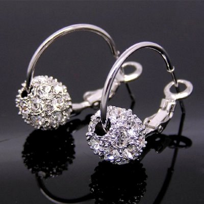 Bijoux de mariage : boucles d'oreille  - Boucles d'oreille anneau rhodi ton argent cristal ... : illustration
