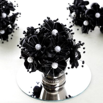 Dcoration de Fte, Anniversaire, Mariage, Baptme  - Bouquet de fleurs en tissu noir et perles : illustration