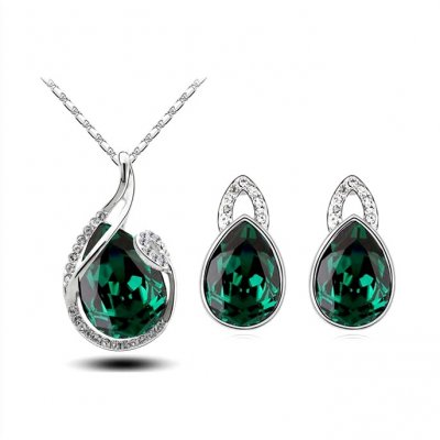 Bijoux de Mariage  - Parure de bijoux cristal vert meraude ton argent : illustration