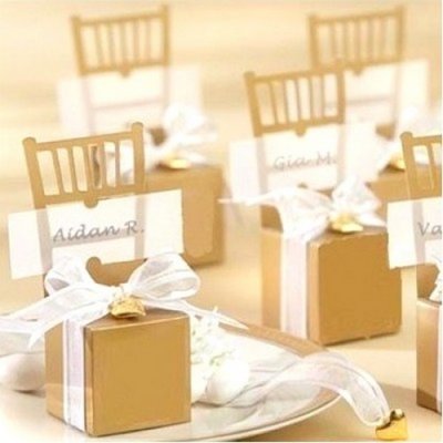 Dcoration de Table Mariage  - Boite drage mariage chaises dores marque place  ... : illustration