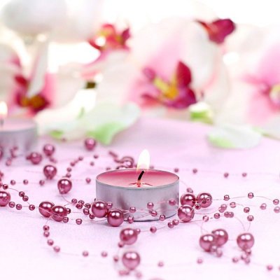 Perles pour dcoration de table  - Guirlande de Perles Fuchsia 130 Cm Dcoration Mariage ... : illustration