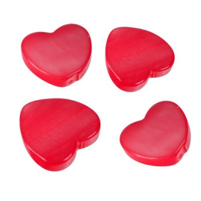 Mariage thme With Love  - Confettis Mariage 24 petits coeurs rouges en nacre  : illustration